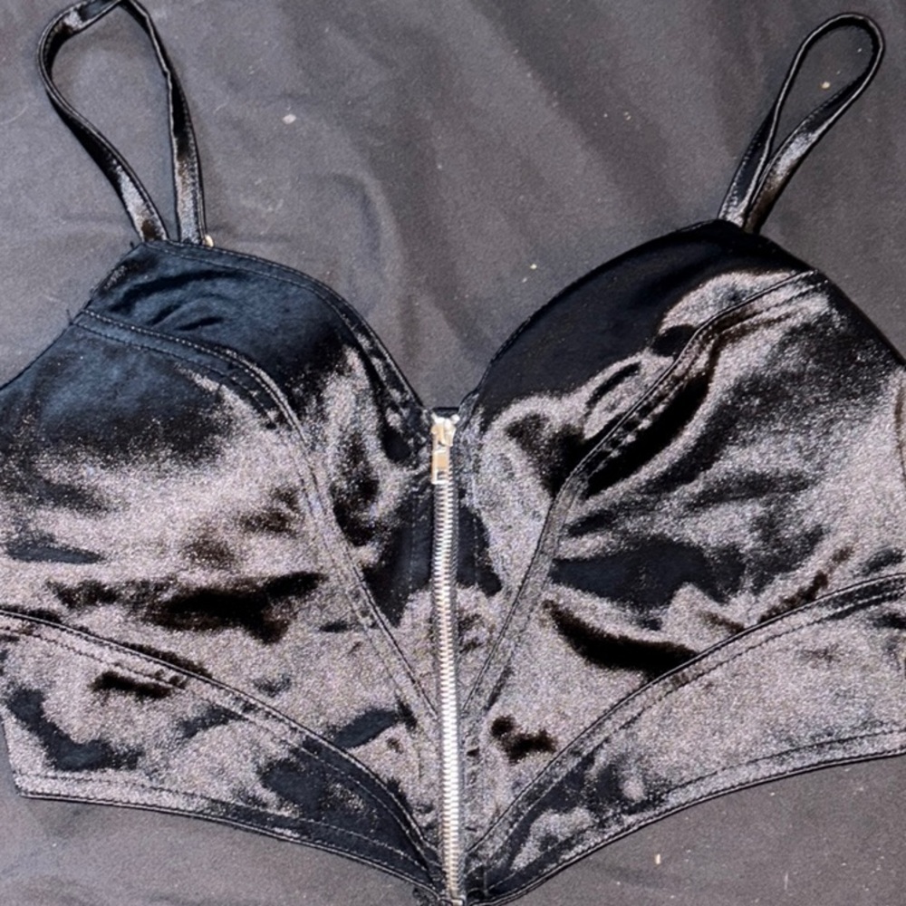 Black Velvet Crop Top with Zipper